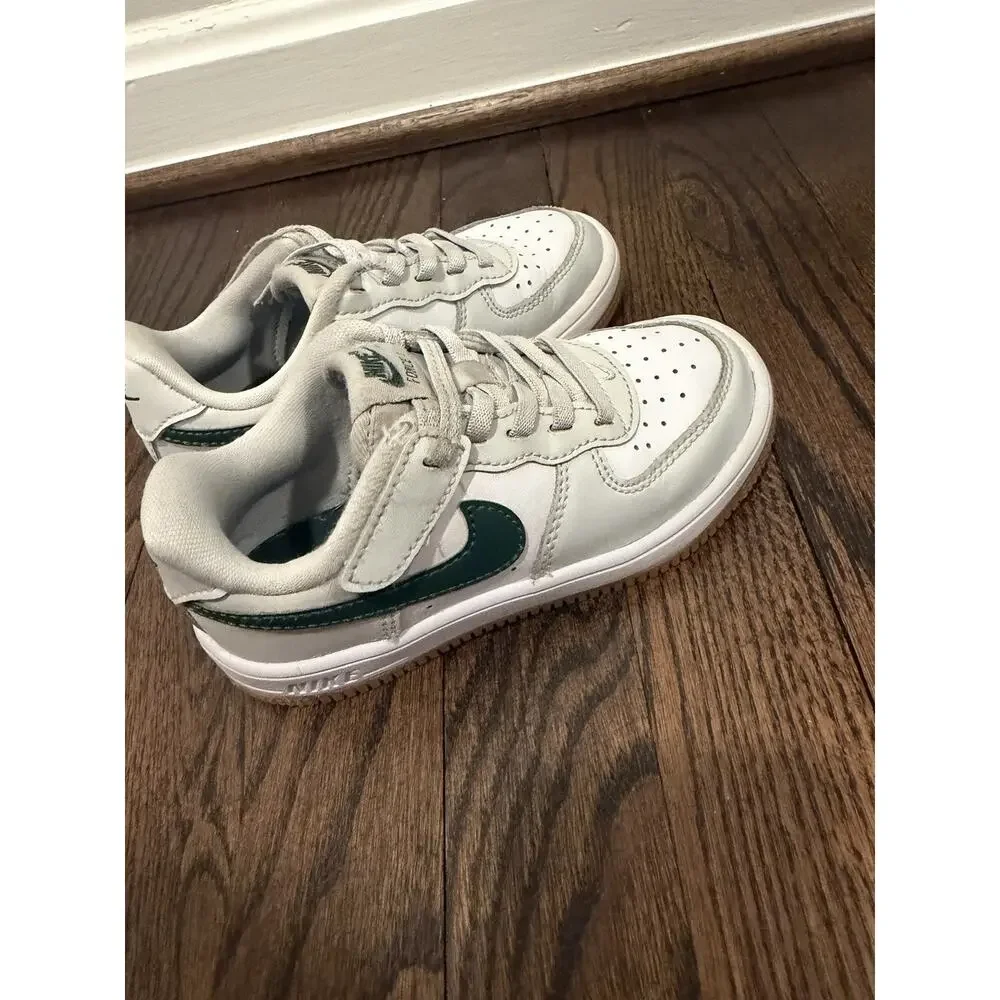 Nike Air Force One White green Little Kids Size 10.5c $90